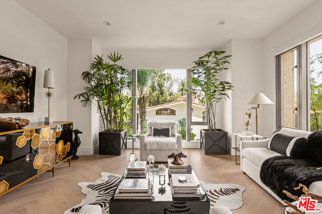 10727 Wilshire Boulevard, Los Angeles CA: https://media.crmls.org/mediaz/2e5a2dd8-b4e8-4cd9-b3ef-3d0c0cd4f17d.jpg