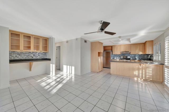 13573 Paseo Del Mar, El Cajon CA: https://media.crmls.org/mediaz/2e5a301c-1cdc-4bf9-9e6d-4deb56f89757.jpg