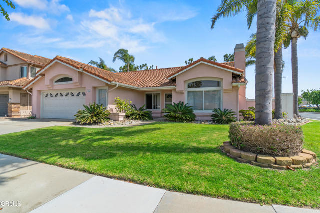 712 Rosebud Drive, Oxnard CA: https://media.crmls.org/mediaz/2e5a5f1f-c863-4819-b5da-fefef3e99e62.jpg