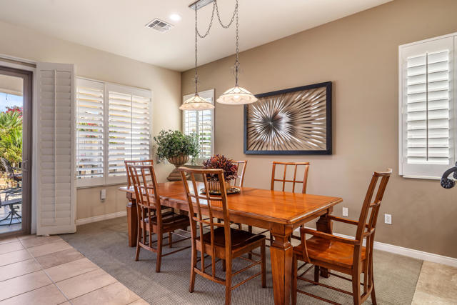 80132 Avenida Santa Olivia, Indio CA: https://media.crmls.org/mediaz/2e5cbc56-a7be-4568-80a2-e2251f9f849d.jpg