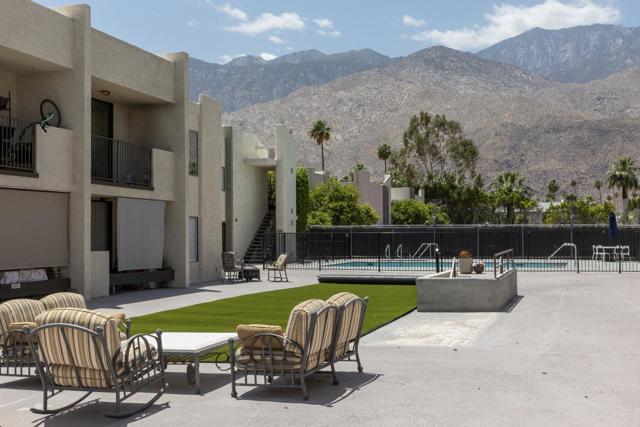 1400 E Palm Canyon Drive, Palm Springs CA: https://media.crmls.org/mediaz/2e5db4ab-efd6-407b-b0f8-5c10233dc55e.jpg