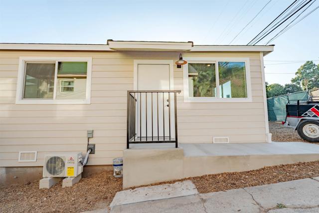 6327 Brooklyn Ave, San Diego CA: https://media.crmls.org/mediaz/2e5dbbb6-5c82-4c8c-9a4b-2ddcbdf74f8f.jpg