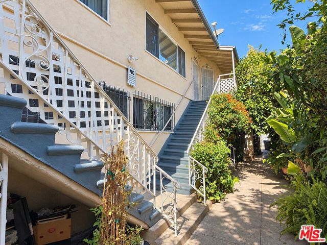 6137 Eleanor Avenue