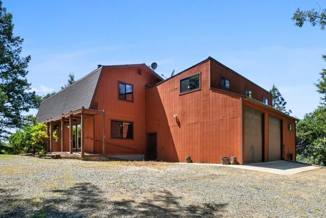 1315 Sunset Ridge Road, Los Gatos CA: https://media.crmls.org/mediaz/2e5e503a-c8ba-4302-ba1c-4528e87655d9.jpg
