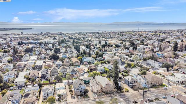 2120 Encinal Ave, Alameda, California 94501, 8 Bedrooms Bedrooms, ,5 BathroomsBathrooms,Single Family Residence,For Sale,Encinal Ave,41085306