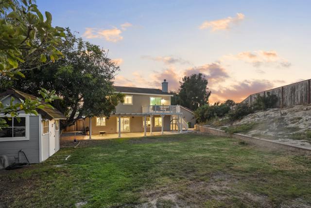 1328 Woodhaven Dr, Oceanside CA: https://media.crmls.org/mediaz/2e5f99ba-e0e7-4da8-aa22-a7fbe2ecbe2b.jpg