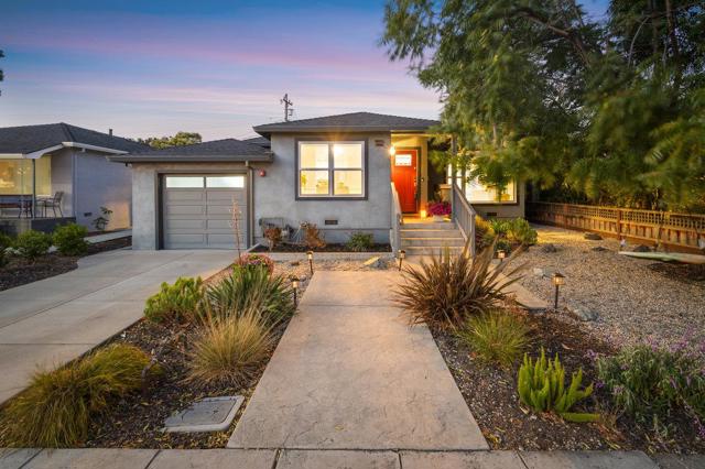 3813 Pasadena Drive, San Mateo CA: https://media.crmls.org/mediaz/2e5f9cbe-8cc5-4dd3-a0ea-0ee5da321253.jpg