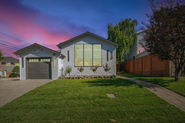 529 Hobart Avenue, San Mateo CA: https://media.crmls.org/mediaz/2e60a2a2-3753-4d7e-a8ef-5acee158247e.jpg