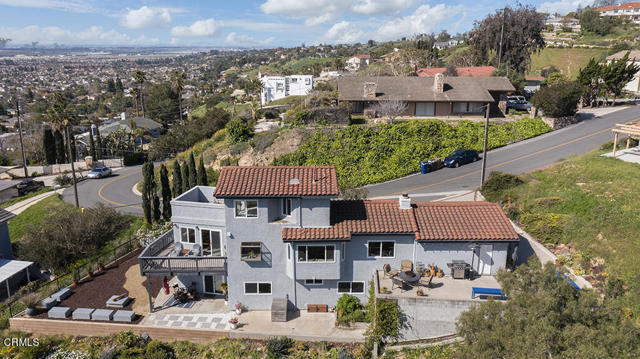 542 San Clemente Way, Camarillo CA: https://media.crmls.org/mediaz/2e61fc03-83ee-47f1-abee-672efb19ef89.jpg
