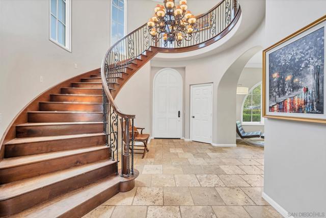 7727 Via Zafiro, San Diego CA: https://media.crmls.org/mediaz/2e635530-cb25-45c4-85dc-8c0b6e470bcc.jpg