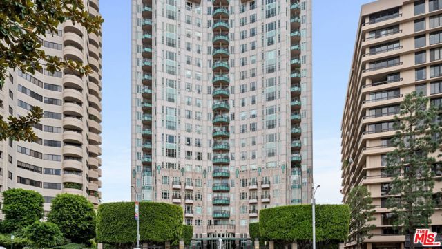 Image 3 for 10580 Wilshire Blvd #14, Los Angeles, CA 90024