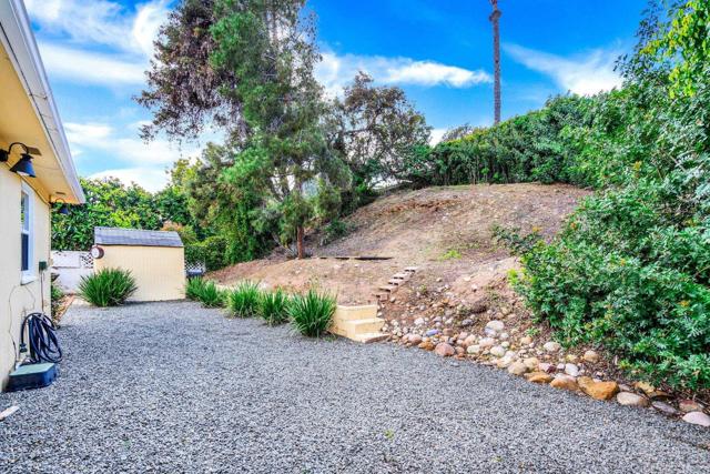 4920 Elsa Road, San Diego CA: https://media.crmls.org/mediaz/2e63a974-9a49-434d-8887-bd41c70a4062.jpg