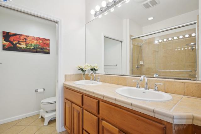 3245 Dublin Blvd, Dublin CA: https://media.crmls.org/mediaz/2e63e33c-4bad-43ff-8cf0-b60ad7d1da88.jpg