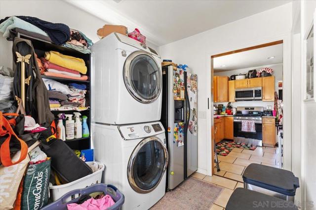 2832 34 K St, San Diego CA: https://media.crmls.org/mediaz/2e63f130-62e6-4177-9570-bd780e24f92a.jpg
