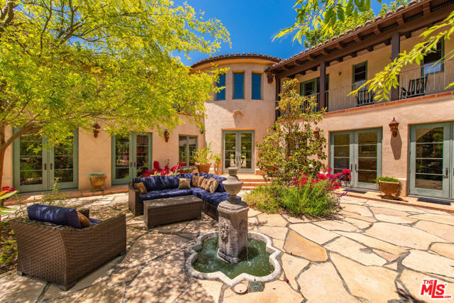 5850 Lapworth Drive, Agoura Hills CA: https://media.crmls.org/mediaz/2e64e48f-e95c-4430-89de-881b995af5bf.jpg