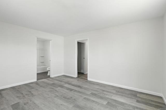 5001 W Florida Avenue, Hemet CA: https://media.crmls.org/mediaz/2e66e54b-8626-434d-ad7a-cc37baf54c05.jpg