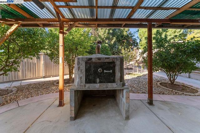 1429 BLUESAGE COURT, Tracy CA: https://media.crmls.org/mediaz/2e67e496-fb94-4352-ab1d-0f4ded1ef387.jpg