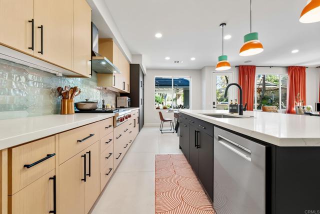 Detail Gallery Image 5 of 56 For 11313 Wild Meadow Pl, San Diego,  CA 92131 - 5 Beds | 4/1 Baths