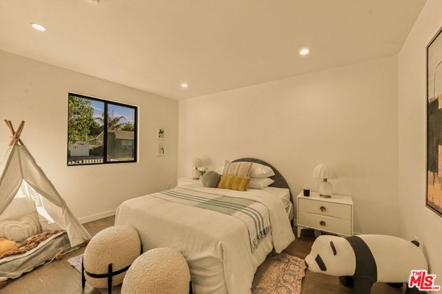 17723 Miranda Street photo 11