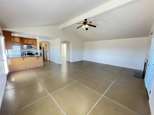 12465 Hillpoint Court, Valley Center CA: https://media.crmls.org/mediaz/2e6994c3-edbb-47e1-8854-ae0e721f9560.jpg