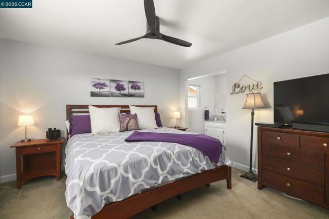 1169 Discovery Way, Concord CA: https://media.crmls.org/mediaz/2e6b0d81-4177-4be5-8150-492eb2975880.jpg