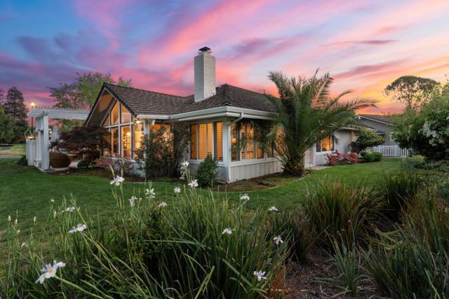 8047 Chardonay Court, San Jose CA: https://media.crmls.org/mediaz/2e6b45b4-f4eb-4495-a6aa-b7534f8ceedf.jpg