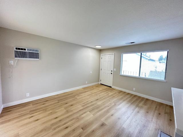 4965 Edgar Court, San Jose CA: https://media.crmls.org/mediaz/2e6b5643-c3cb-444f-bba8-485b37087c04.jpg