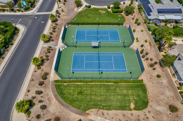 7 Chopin Court, Rancho Mirage CA: https://media.crmls.org/mediaz/2e6bc8dd-107d-4b54-8c5c-4a01ef5f67f0.jpg