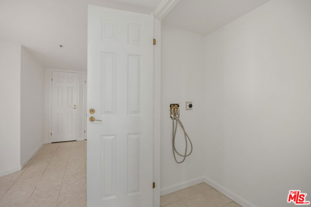 345 Pioneer Drive, 1805 photo 23