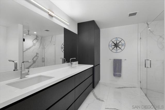 1388 Kettner Blvd, San Diego CA: https://media.crmls.org/mediaz/2e6c8baa-a30e-4eff-8fdb-3b270342753d.jpg
