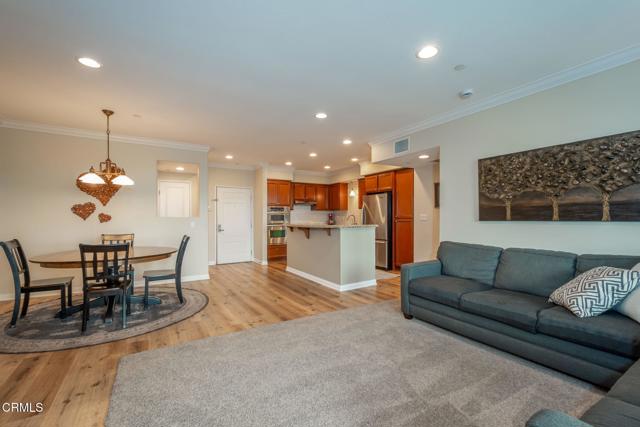 4256 Tradewinds Drive, Oxnard CA: https://media.crmls.org/mediaz/2e6caa7a-4270-42d6-953b-b48a5fd13698.jpg