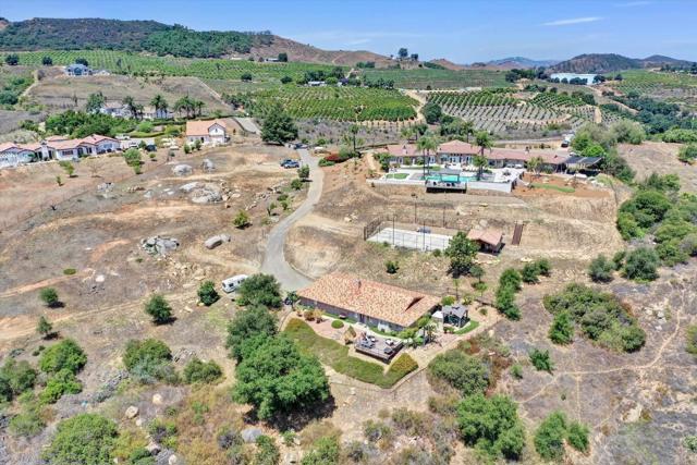 36485 Carney Road, Valley Center CA: https://media.crmls.org/mediaz/2e6cbdff-4baa-49d4-9acf-a9f936545dd8.jpg