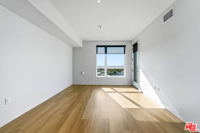 10601 Washington Boulevard, Culver City CA: https://media.crmls.org/mediaz/2e6de9c1-e486-42e7-9f1a-8897bedcda14.jpg