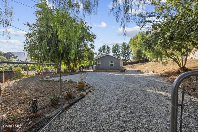 5429 Fairview Place, Agoura Hills CA: https://media.crmls.org/mediaz/2e6e0bf9-cf4f-4c3d-98f4-06947f01fbbb.jpg