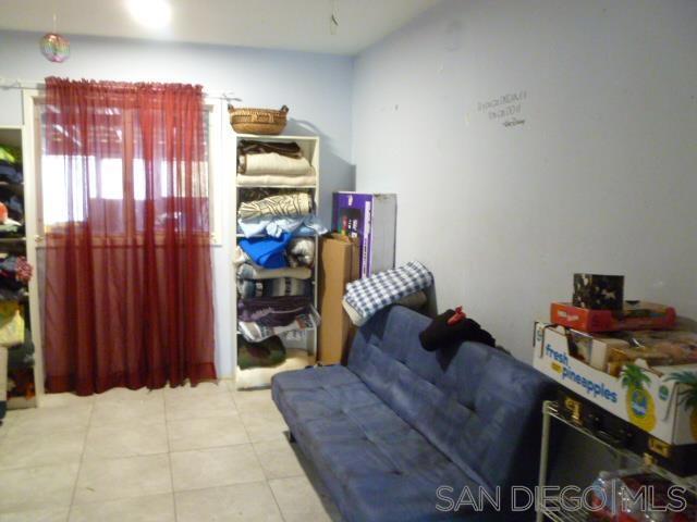 553 Sears Ave, San Diego CA: https://media.crmls.org/mediaz/2e6e13ff-147a-4222-a8f3-07aff84b35eb.jpg