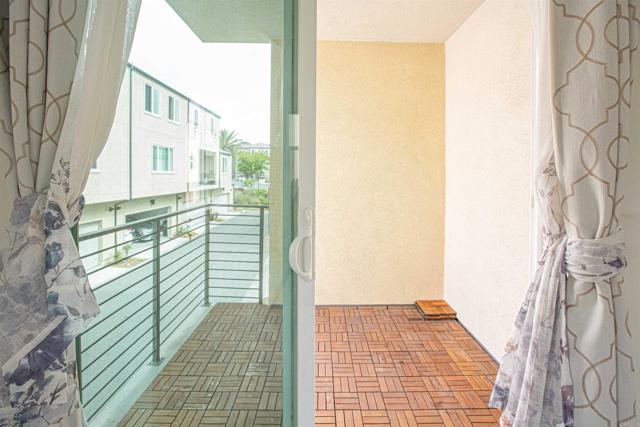 5211 Beachfront Cove, San Diego CA: https://media.crmls.org/mediaz/2e6e4cb6-b76b-4f9d-94ea-47fe5700c1be.jpg