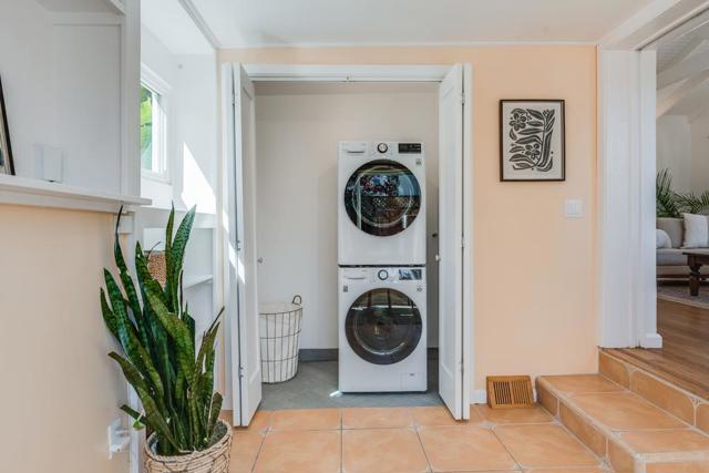 103 Winfield Way, Aptos CA: https://media.crmls.org/mediaz/2e6e6c7a-62e3-4026-8be0-980db71f0638.jpg