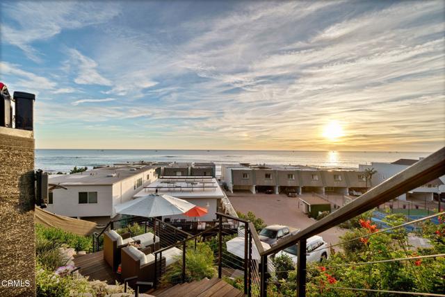Detail Gallery Image 39 of 52 For 11770 Pacific Coast Hwy #U,  Malibu,  CA 90265 - 4 Beds | 4 Baths