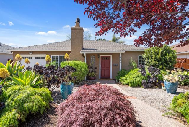 1048 Inverness Drive, San Carlos CA: https://media.crmls.org/mediaz/2e73e48e-2eaa-4481-ac85-c467d1090f09.jpg