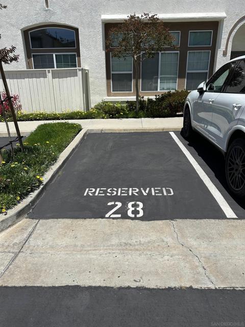 11898 Cypress Canyon Rd, San Diego CA: https://media.crmls.org/mediaz/2e73f95a-ebe7-4fe7-8bc5-9010f476de94.jpg