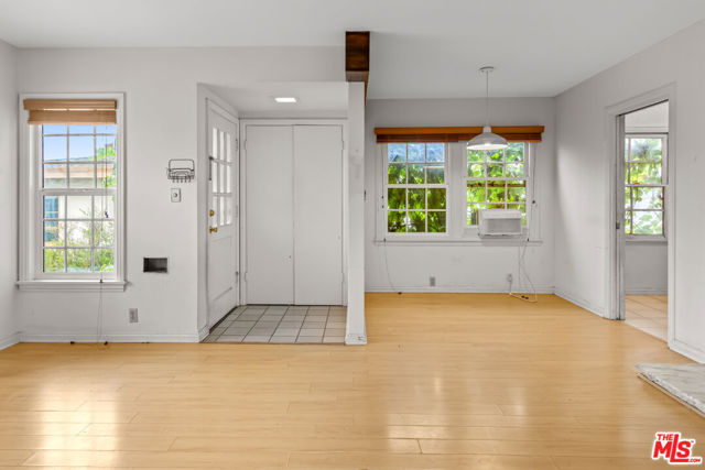 5718 Eveward Road, Culver City CA: https://media.crmls.org/mediaz/2e7466d1-e5e2-4262-910a-544a8395b5c0.jpg