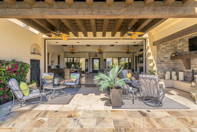 80675 Via Portofino, La Quinta CA: https://media.crmls.org/mediaz/2e74be47-d6cd-48a6-9155-1b4541e592e9.jpg