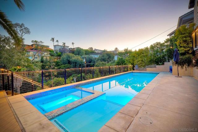 3115 Edith Ln, San Diego CA: https://media.crmls.org/mediaz/2e74e143-208f-42be-8c8e-5dc15cc2bdf6.jpg