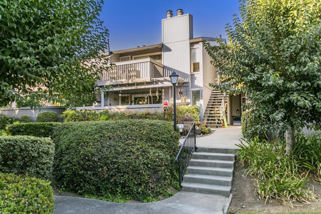 2206 Almaden Road Road #B