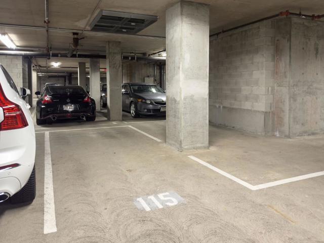 88 S Broadway, Millbrae CA: https://media.crmls.org/mediaz/2e7524b2-5cd8-446f-bc97-bfaccad2c424.jpg