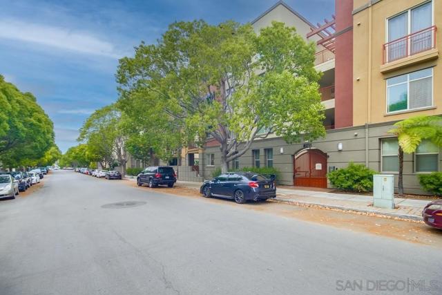 8211 Station Village Lane, San Diego CA: https://media.crmls.org/mediaz/2e752ceb-f020-4462-9328-6470690dd502.jpg