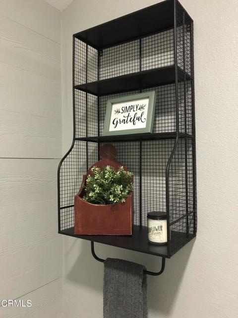 Detail Gallery Image 28 of 34 For 838 Margarita Calle Margarita, Thousand Oaks,  CA 91360 - 4 Beds | 2/1 Baths