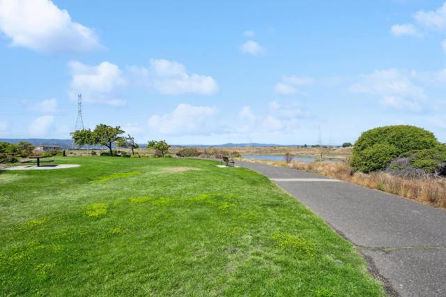 410 Krystallos Lane, Redwood City CA: https://media.crmls.org/mediaz/2e757e65-ab5a-4d49-98b3-145db0171f91.jpg