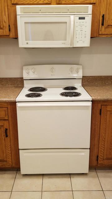 294 Chambers St, El Cajon CA: https://media.crmls.org/mediaz/2e76ffb8-9d6f-435f-87ae-4937124c0179.jpg