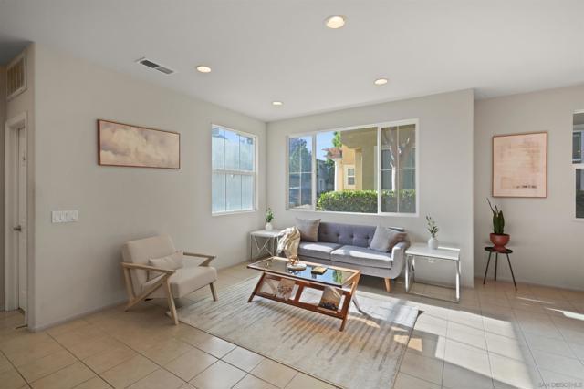 1445 Caminito Sicilia, Chula Vista CA: https://media.crmls.org/mediaz/2e77298e-e942-407a-905b-bb53872e3f3e.jpg